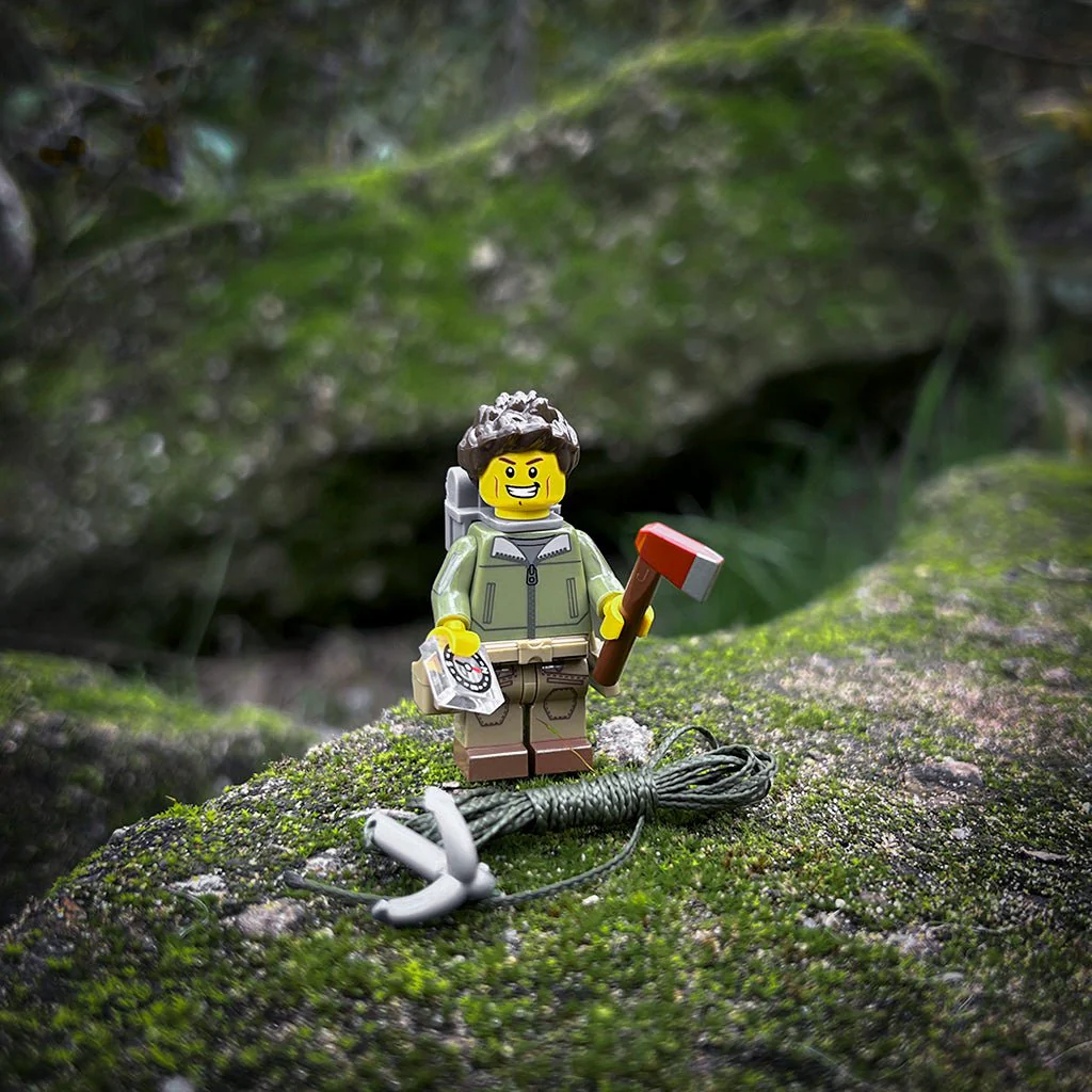 PDW Adventurer Mini-Figure - Image 6